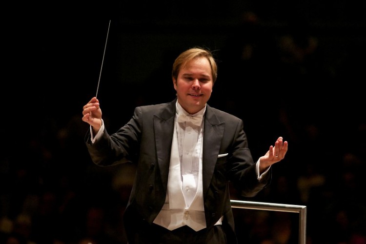 Music Director Marcelo Lehninger conducts the Grand Rapids Symphony in four programs in 2016-17