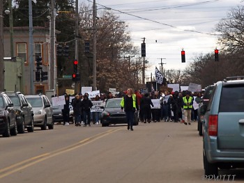 Protestors marching in honor of Patrick Lyoya.