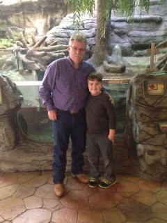 Cayden Holmes and his grandfather, Dan Johnson, enjoy a trip to the Oklahoma Aquarium in Tulsa.